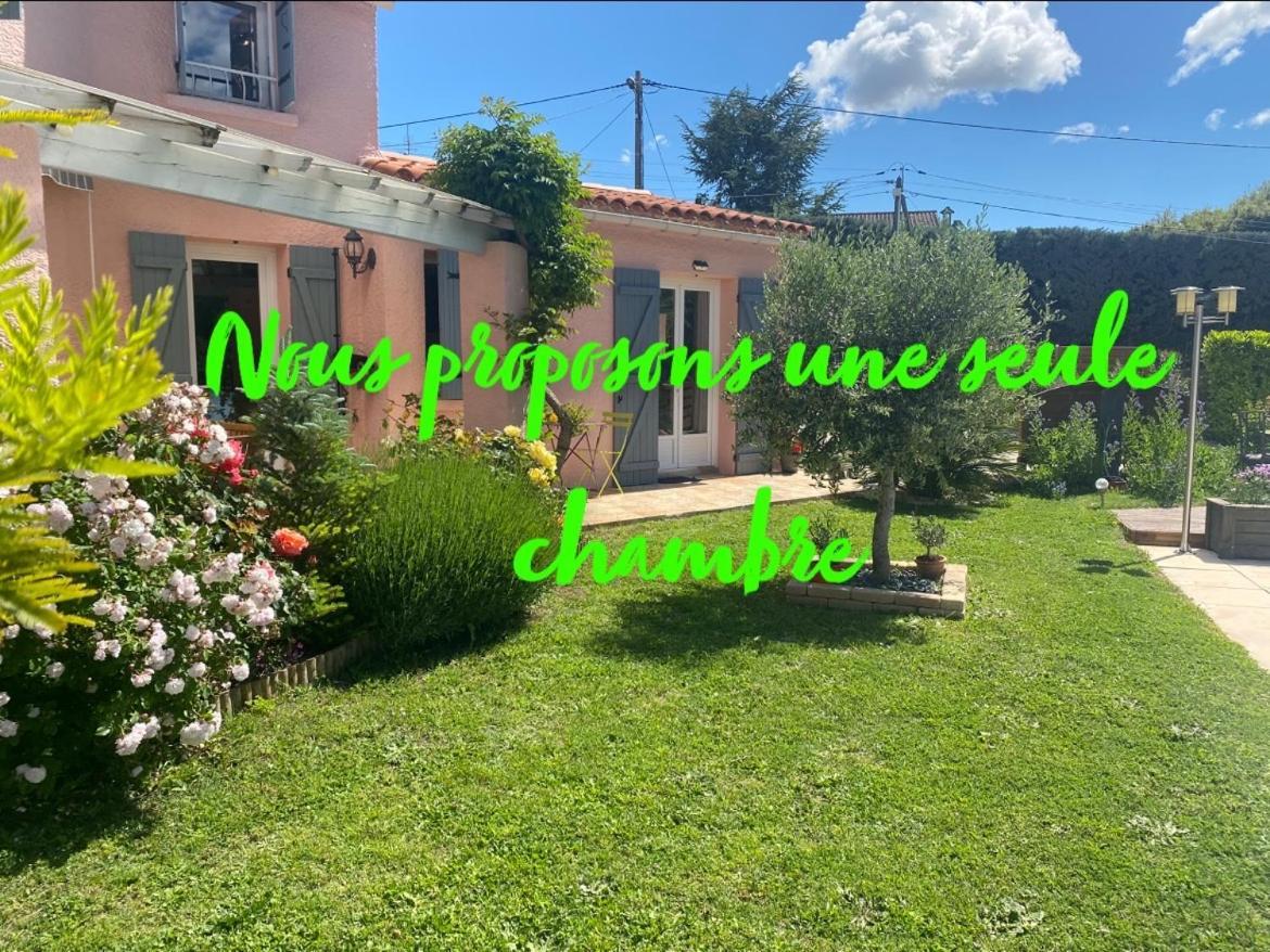 D’hôtes Vaucluse Alojamento de Acomodação e Pequeno-almoço